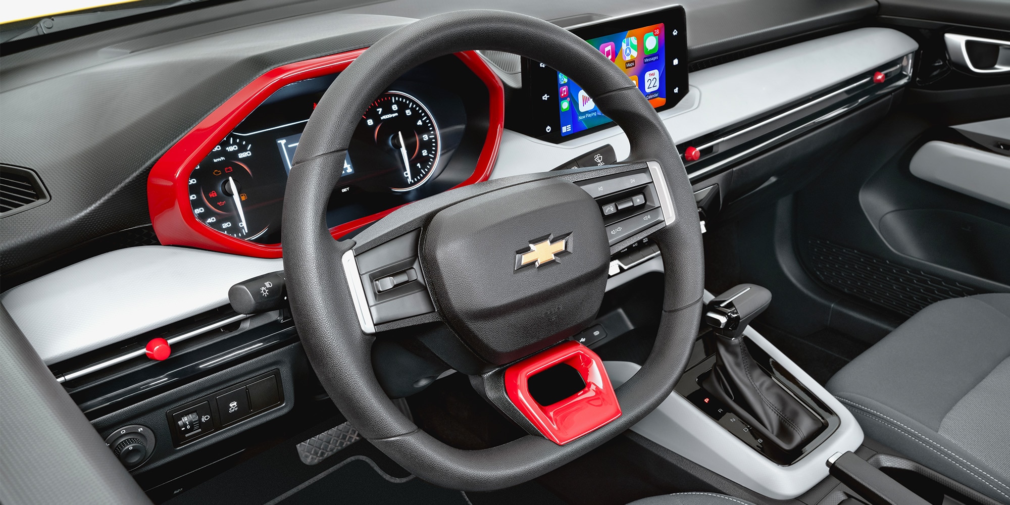 Equipa el interior de tu Chevrolet Aveo Hatchback 2025 con un set de molduras