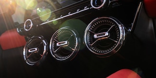 Aire acondicionado eléctrico y automático (bi zona) con auto temperatura de Chevrolet Blazer EV 2025, camioneta SUV